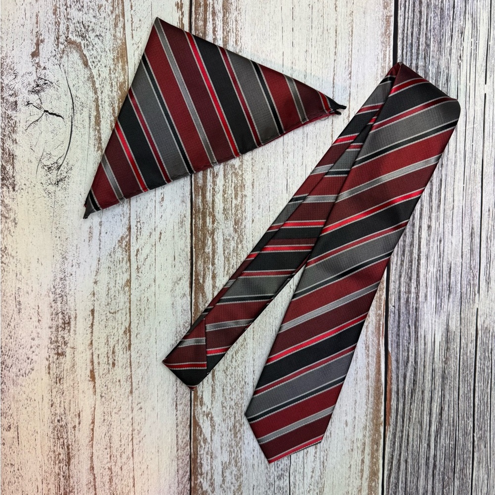 Alexander Julian Colours Red, Black, Silver Patterned Men's Tie & Pocket Square